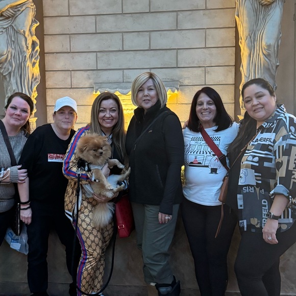 SHOP ‘TIL YOU DROP TRAIN - Picture 6 of 7